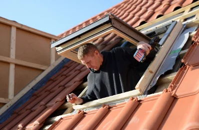 Pose de fenêtres de toit Velux à Rieumajou
